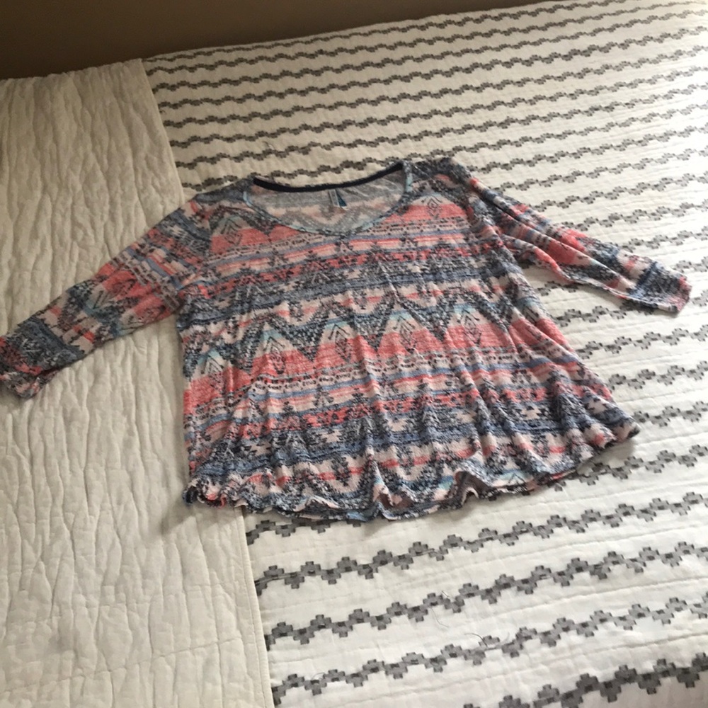 Women’s shirt